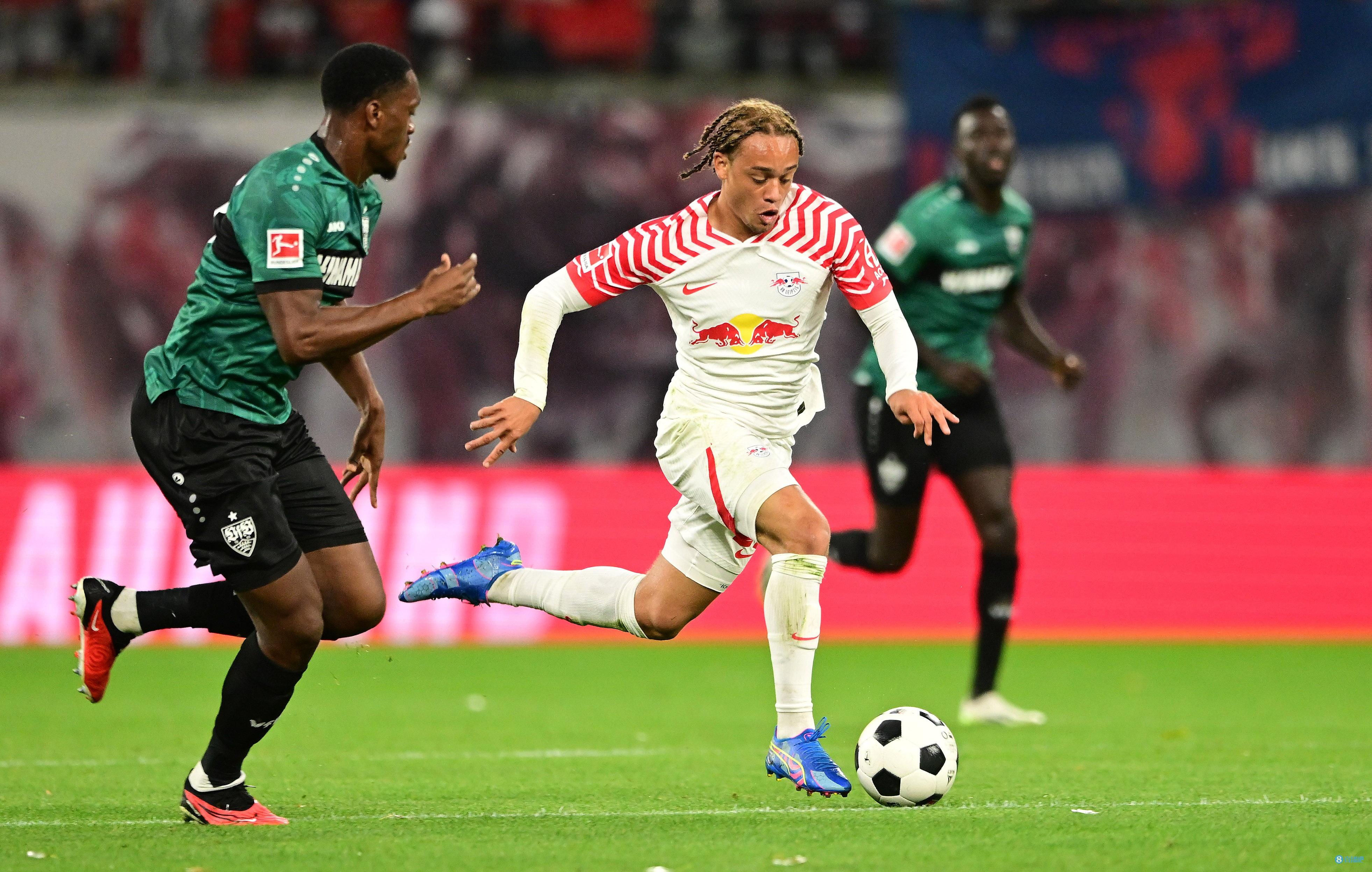 包含德甲强队争霸:勇士之争引发激烈角逐的词条 包含德甲强队争霸:勇士之争引发激烈角逐的词条