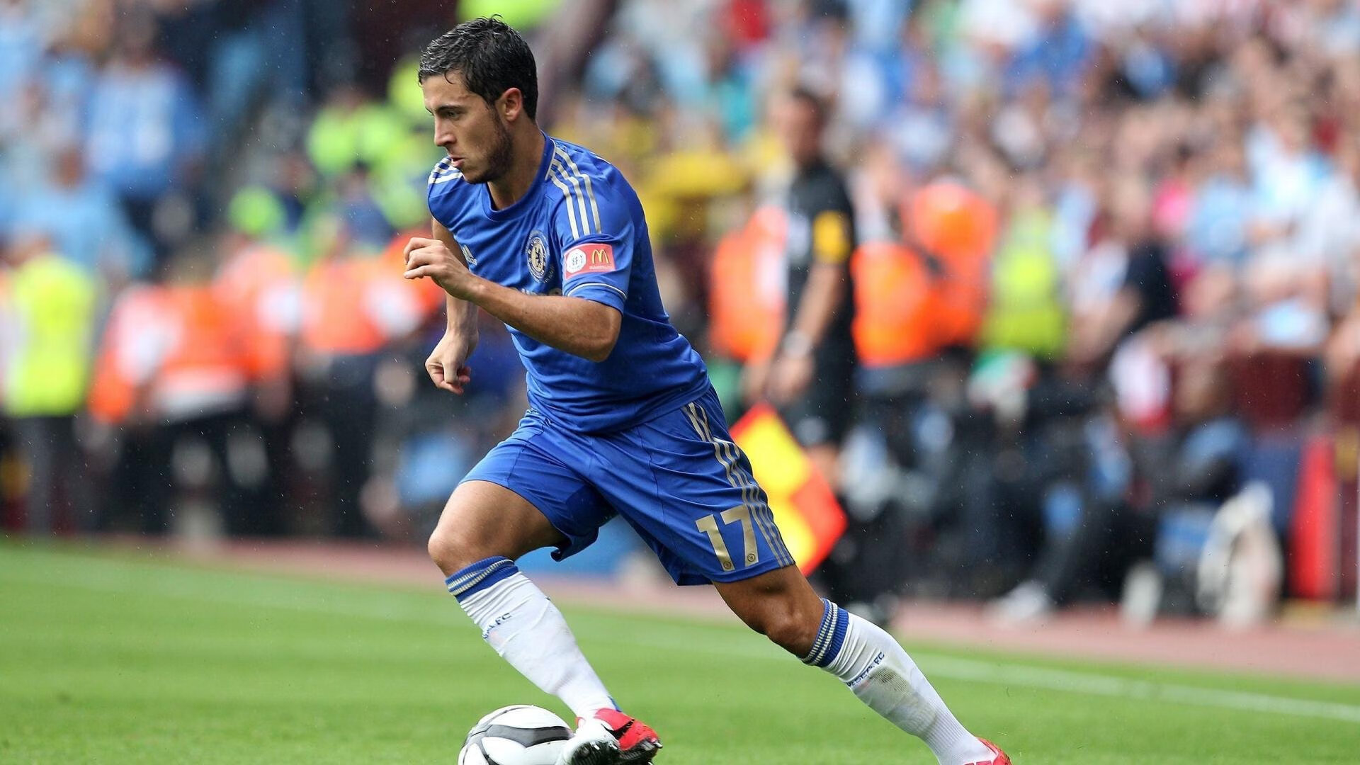 开云体育-丹麦童话再现，正面击溃法国，库尔图瓦舞台越大越强