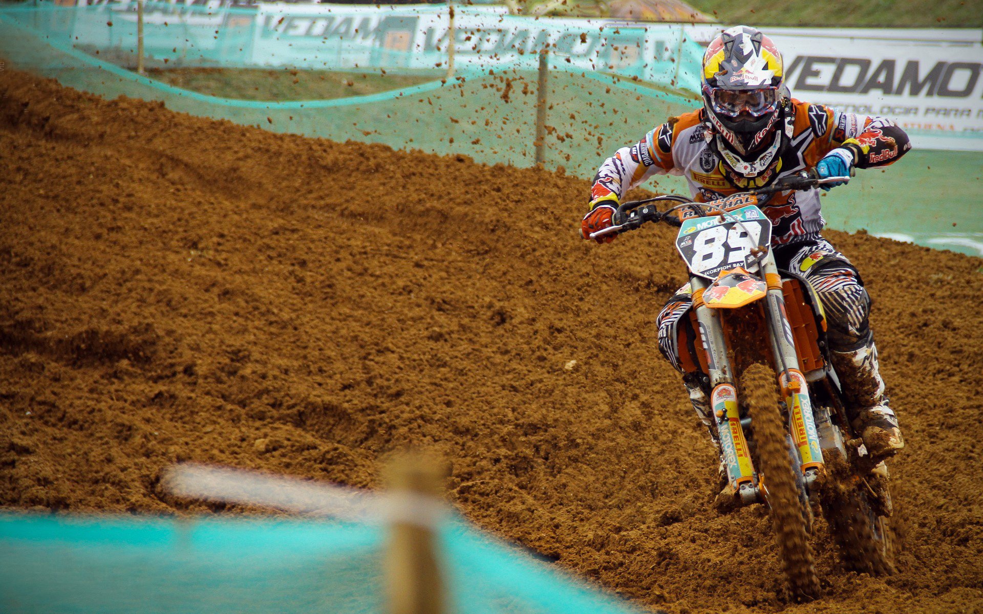 威廉姆斯力克阿斯顿马丁，阿隆索带队取胜背后的战术革命